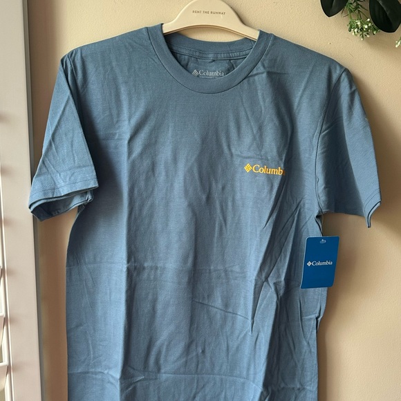 Columbia Blue T-Shirt NWT - Picture 5 of 7